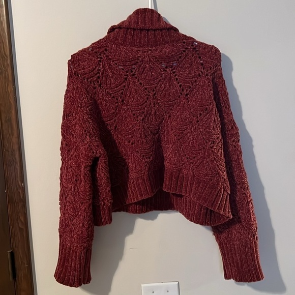 POL Knit Fuzz Sweater - Picture 2 of 3